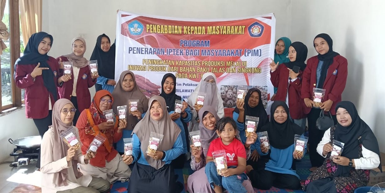 Read more about the article Dosen Poltesa Transfer Ilmu Olah Talas Dan Singkong Ke KWT Rose