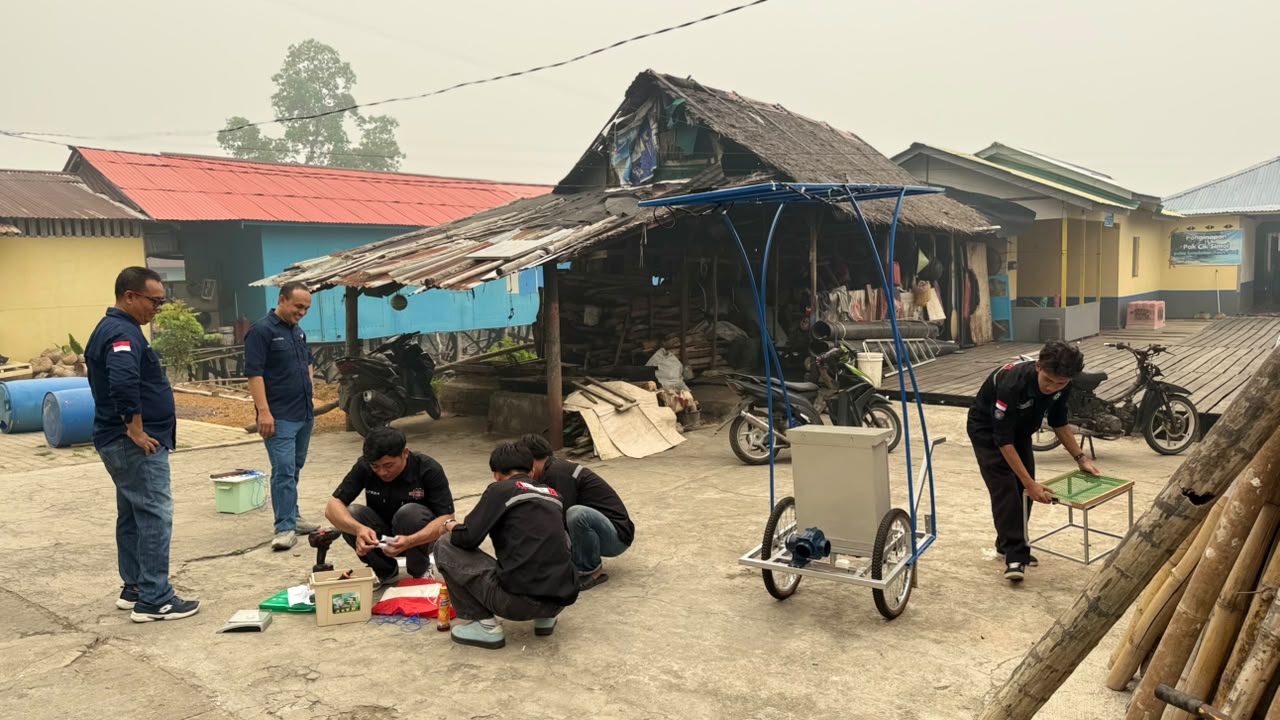 You are currently viewing Poltesa Serahkan Blower Tenaga Surya untuk Nelayan Pulau Lemukutan