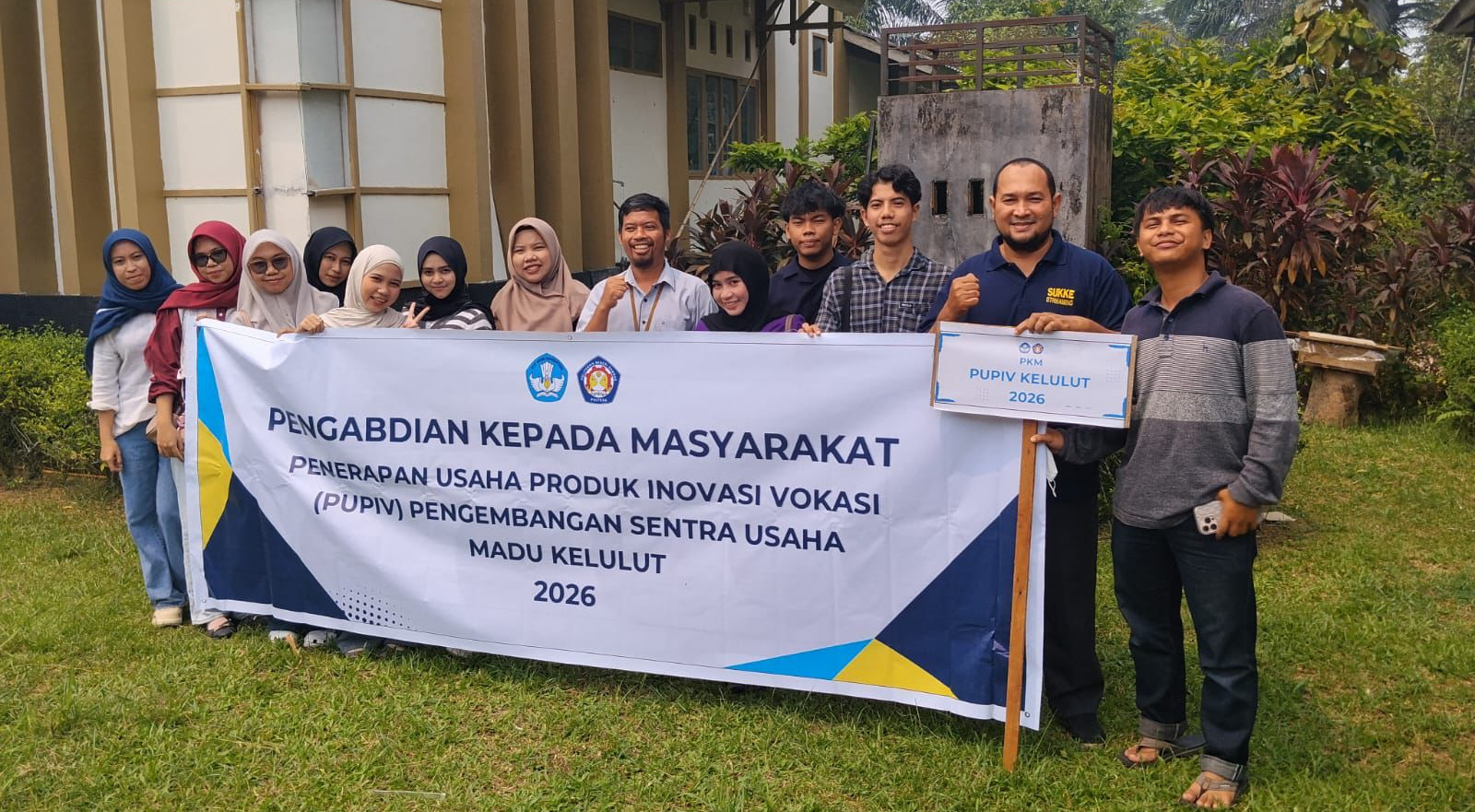 Read more about the article PUPIV Inisiasi Pengembangan Usaha Madu Kelulut di Politeknik Negeri Sambas